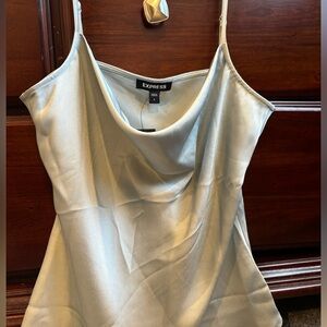 💘3 for 25💘 Express droop neck top